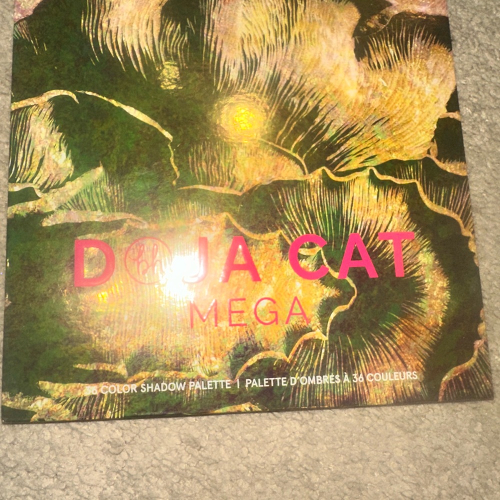 BH Cosmetics Doja Cat & Palette Highlighter Set